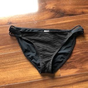 Pattern black bikini bottoms 3 side strings